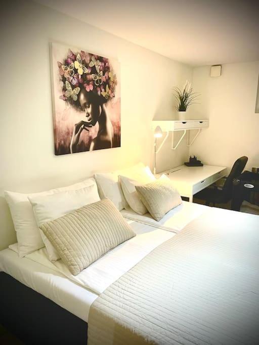 Apartment Downtown In Ten - Free Parking